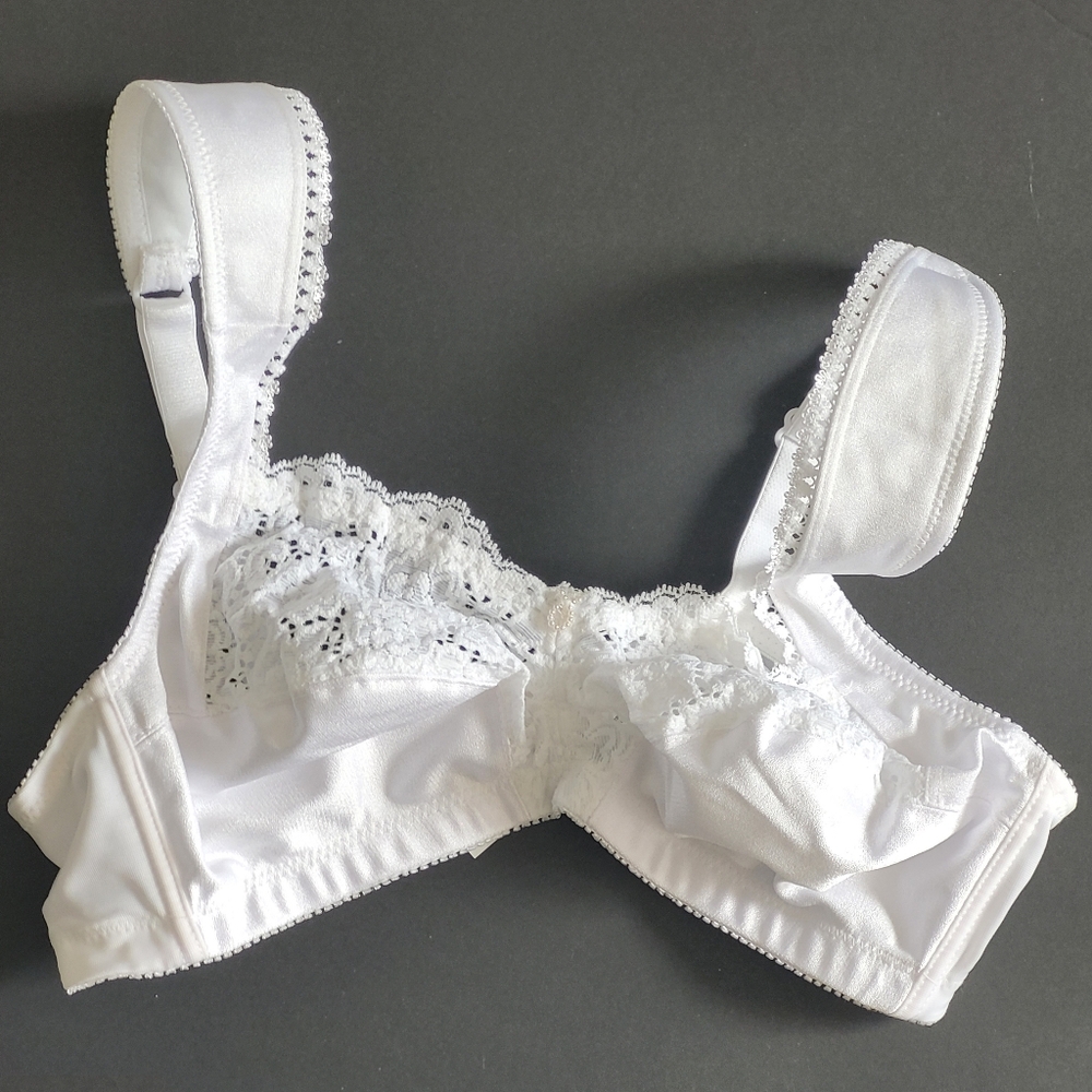 Wonder Bra Classic Support Wirefree 34B White  Experience the perfect blend of c